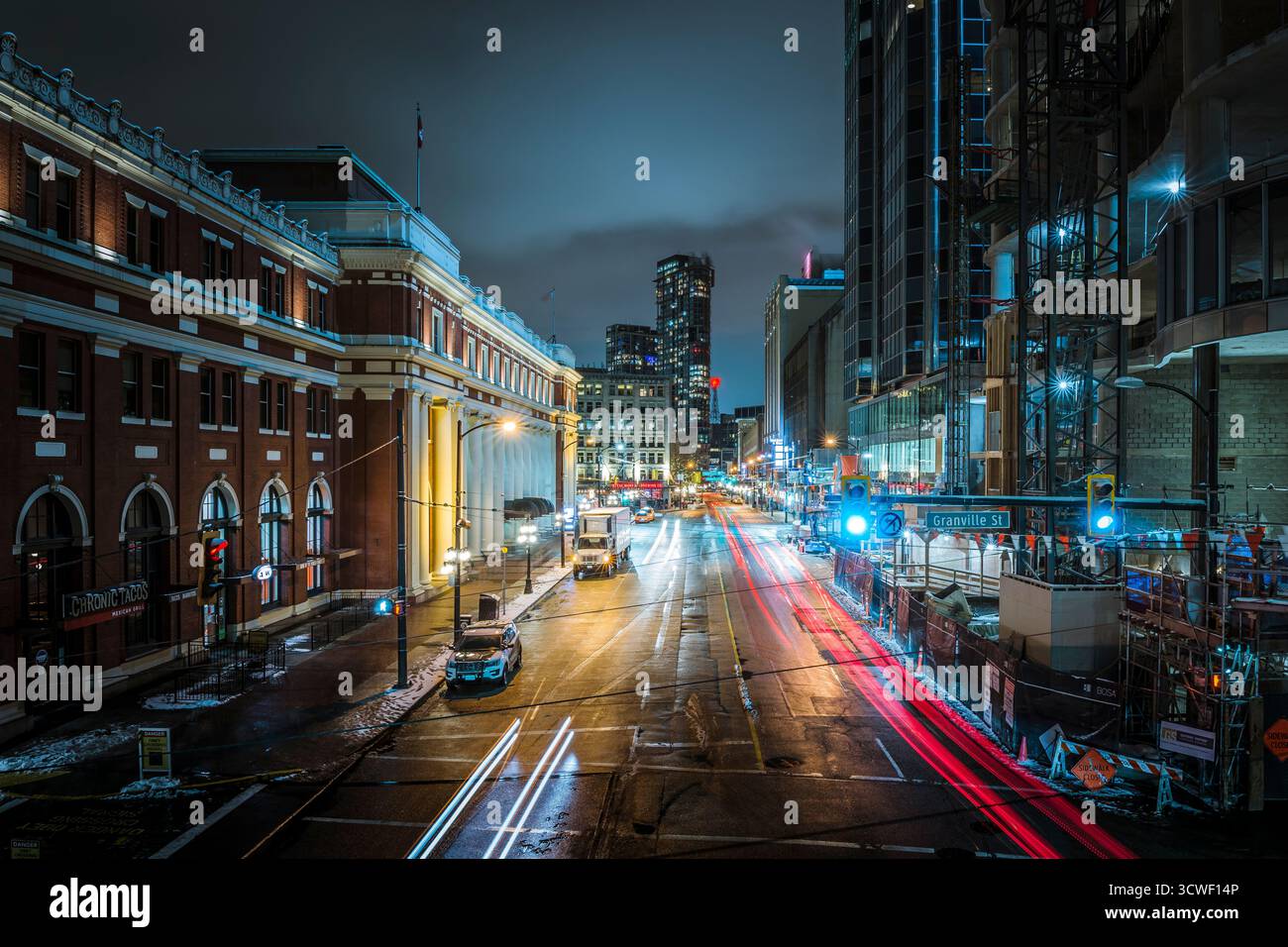 View bustling traffic flows hi-res stock photography and images - Alamy