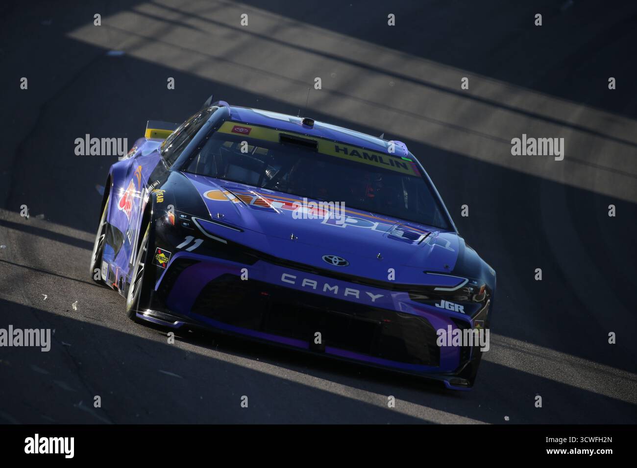 LAS VEGAS, NV - OCTOBER 11: Denny Hamlin (#11 Joe Gibbs Racing ampm ...