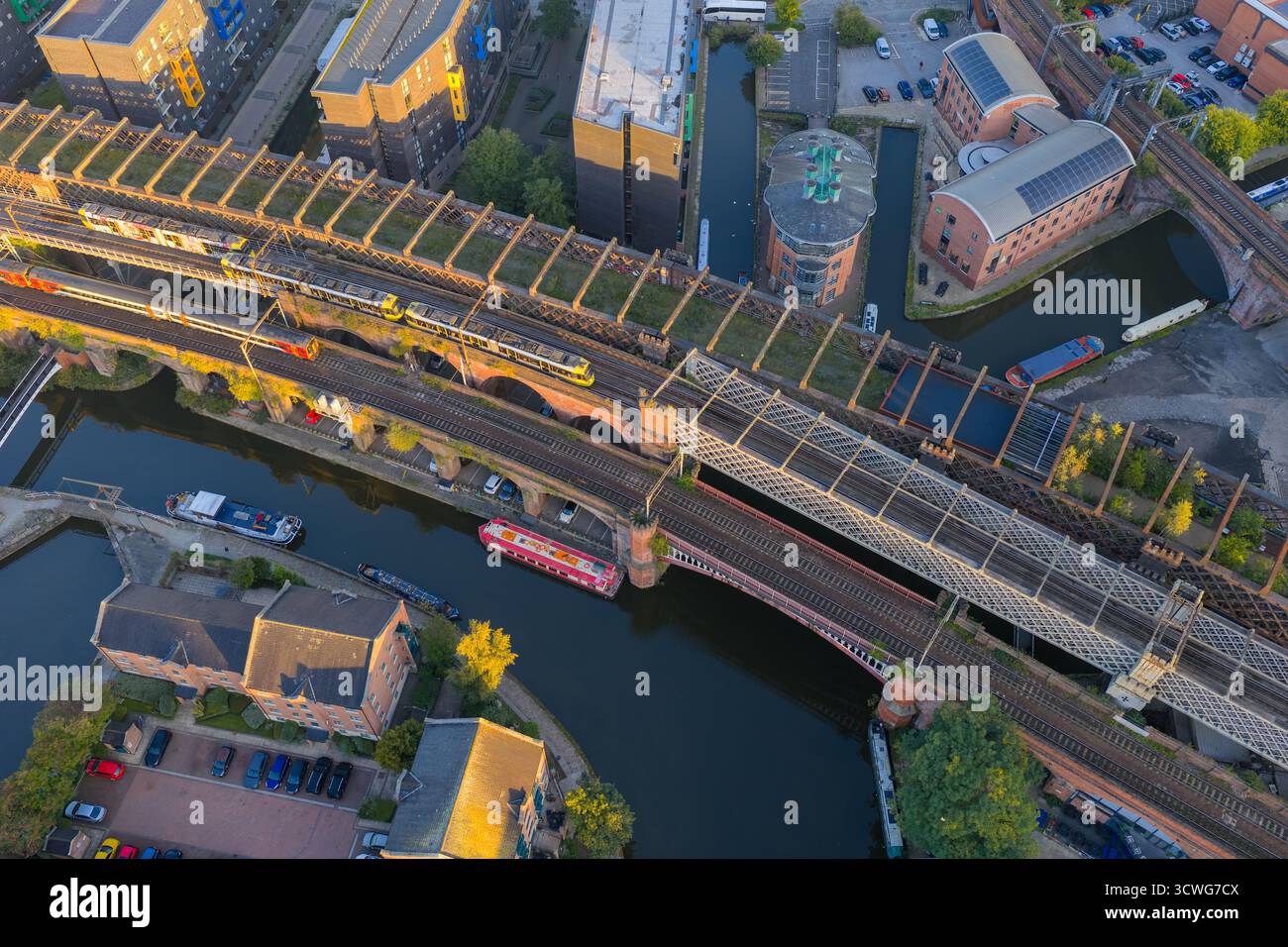 Viaducts castlefield hi-res stock photography and images - Alamy