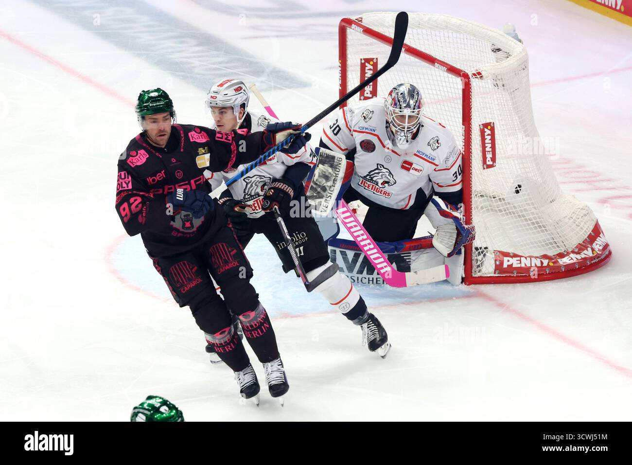 12.10.2025, Uber-Arena, Berlin, DEU, DEL, 1.EBL, Eisbaeren vs ...