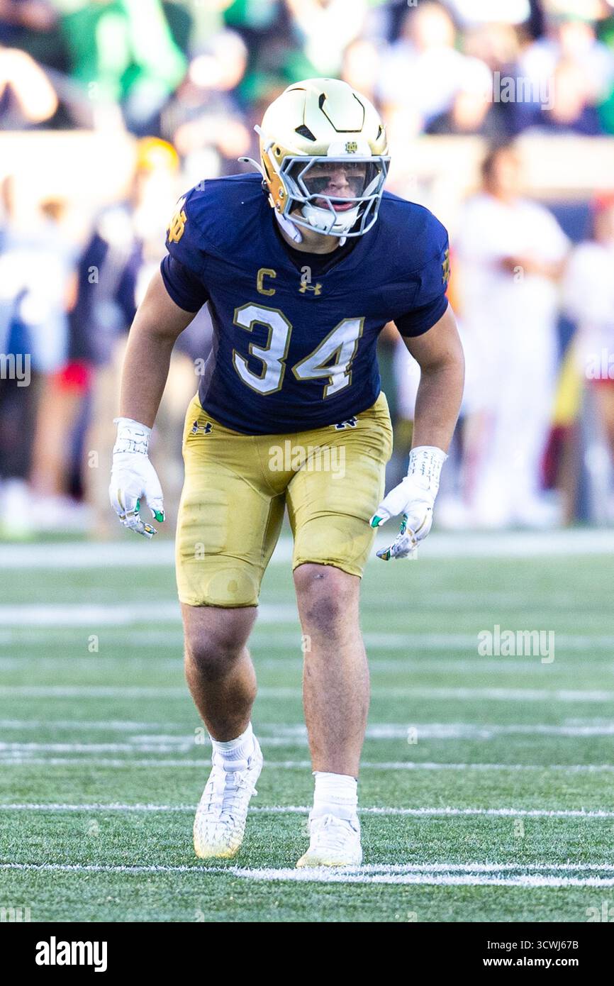October 11, 2025: Notre Dame linebacker Drayk Bowen (34) during NCAA