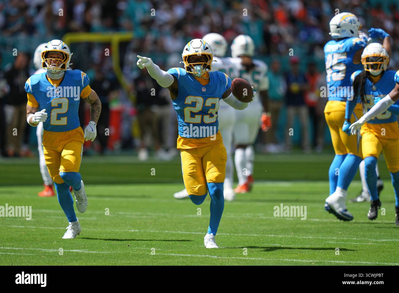 Los Angeles Chargers safety Tony Jefferson (23) celebrates his ...