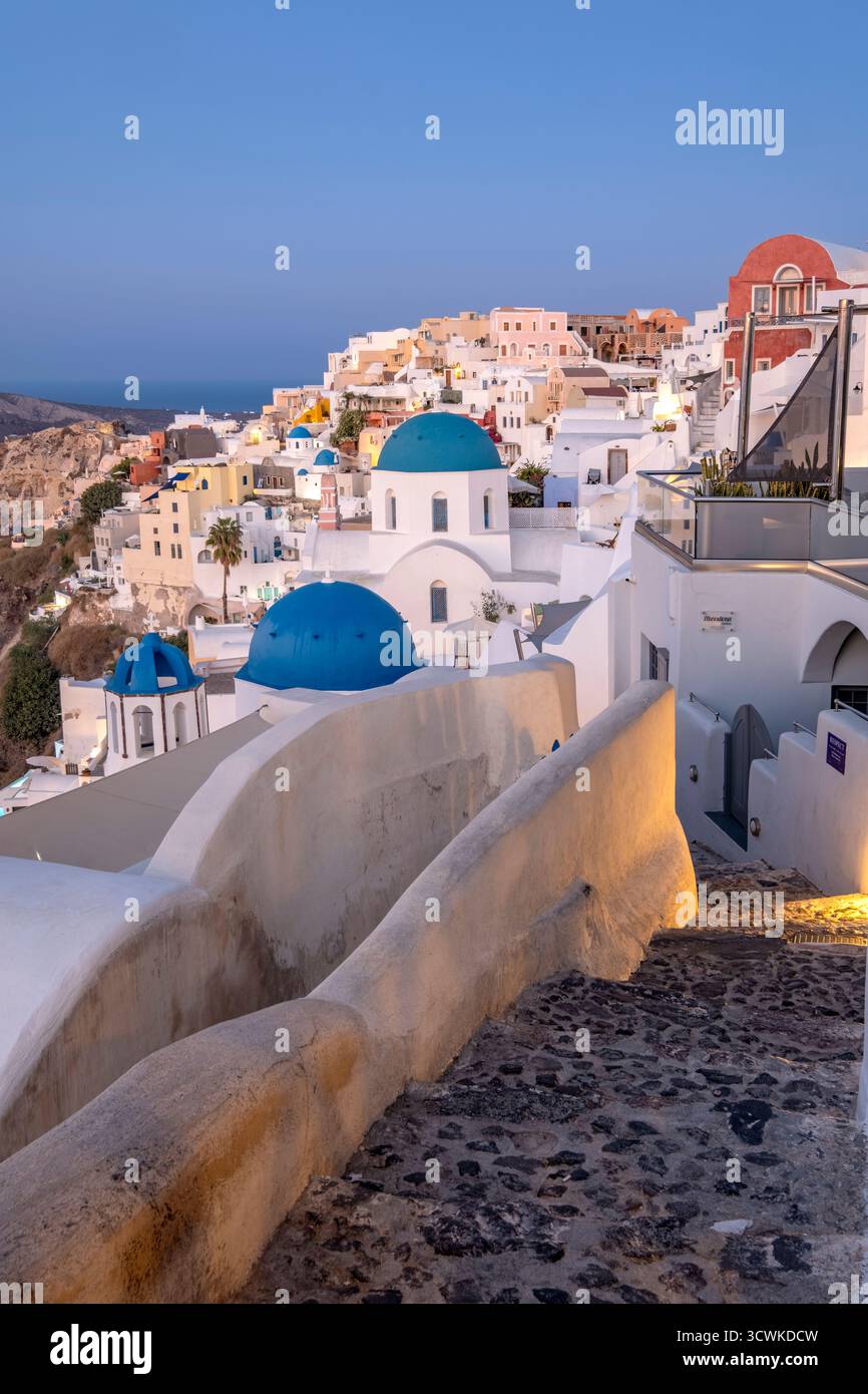 Classic view down the steps to Anastasi Church, Oia, Santorini, Greece Stock Photo