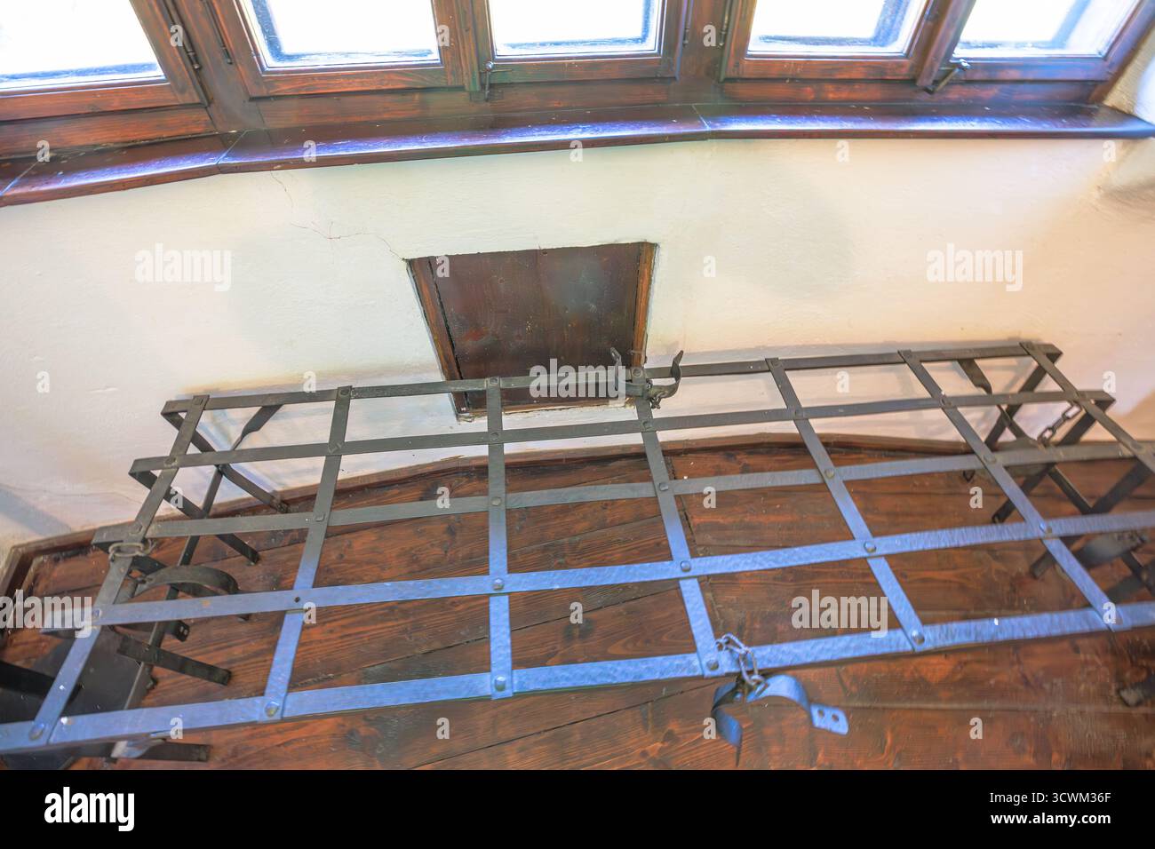 Torture Bed Frame Hi res Stock Photography And Images Alamy torture-bed-frame-hi-res-stock-photography-and-images-alamy