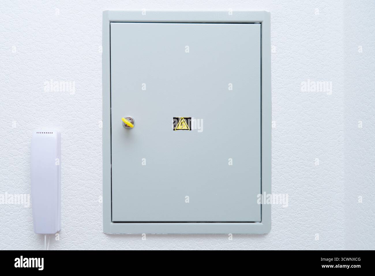 Danger Power Box Electricity distribution panel box sign hi-res stock photography and ...