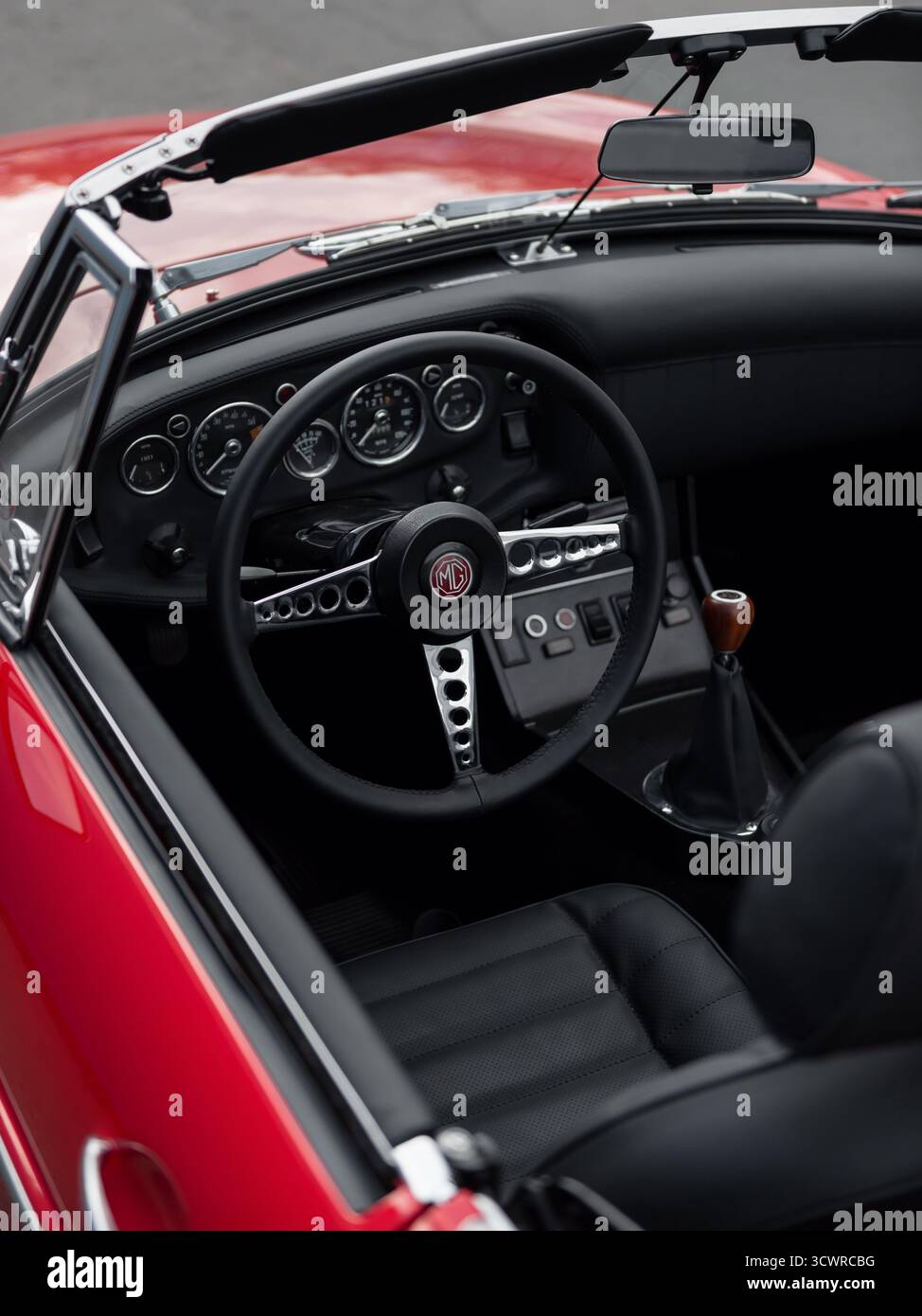 Mg car steering wheel hi-res stock photography and images - Alamy