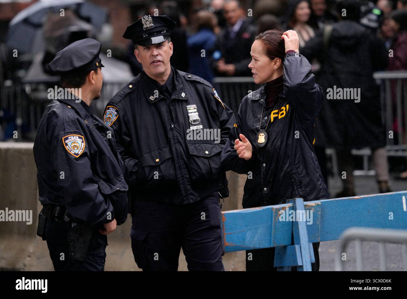 Fbi season 8 film set hi-res stock photography and images - Alamy