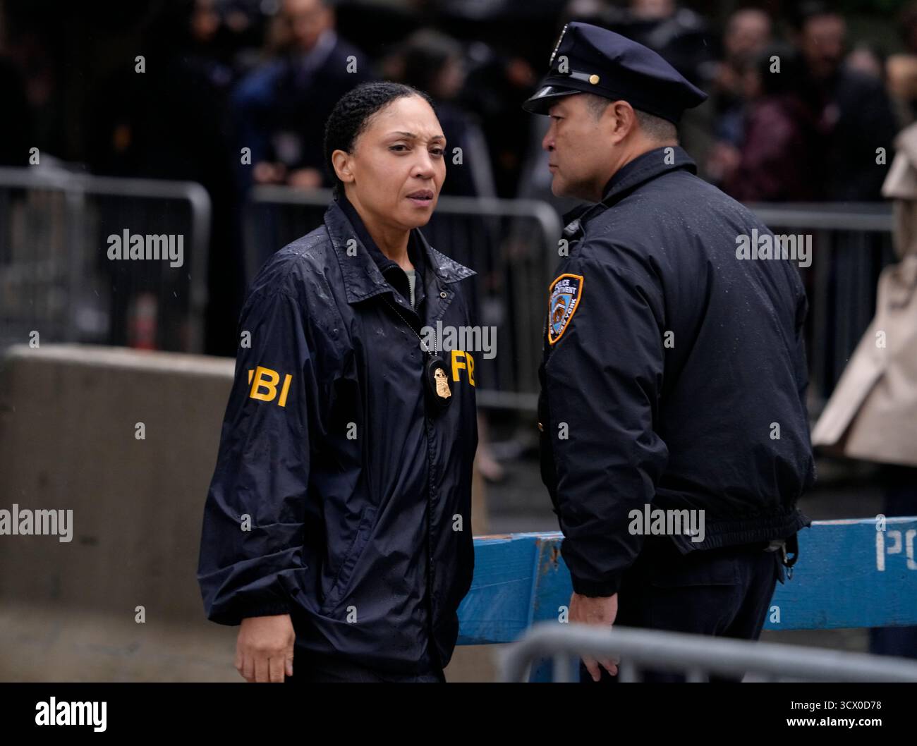Fbi season 8 film set hi-res stock photography and images - Alamy