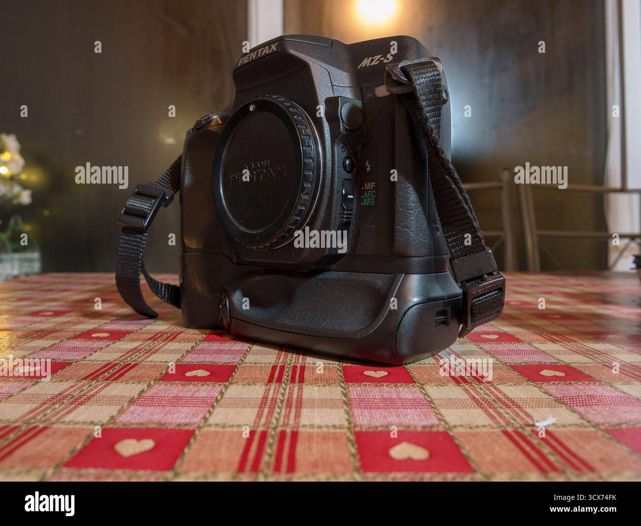 Camera battery grip hi-res stock photography and images - Alamy