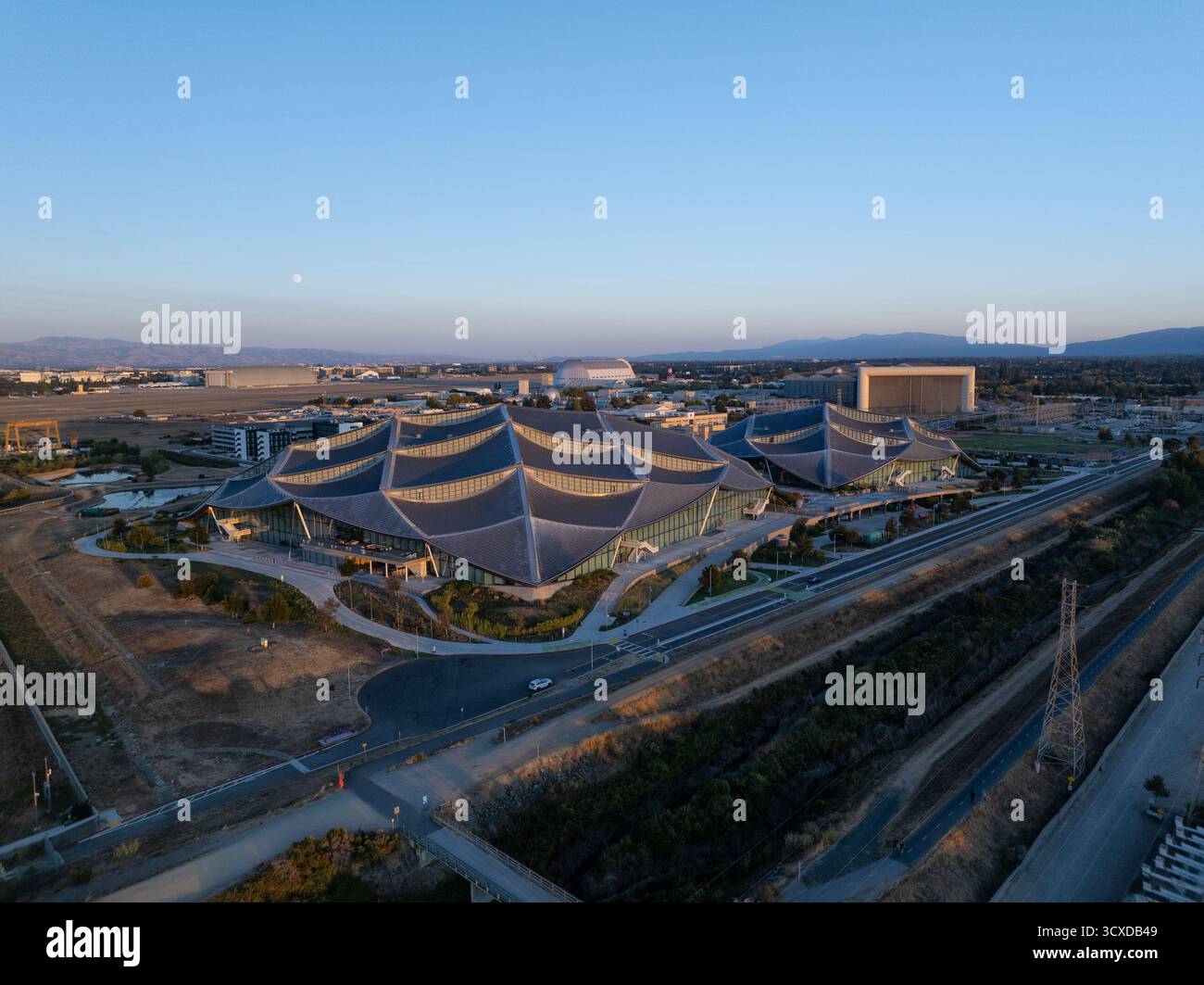 Mountain View, United States - 05 September 2025: Aerial view of ...