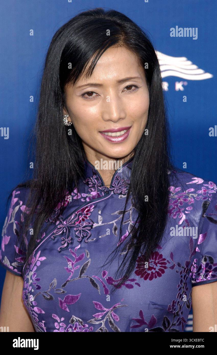 Michiko nishiwaki hi-res stock photography and images - Alamy