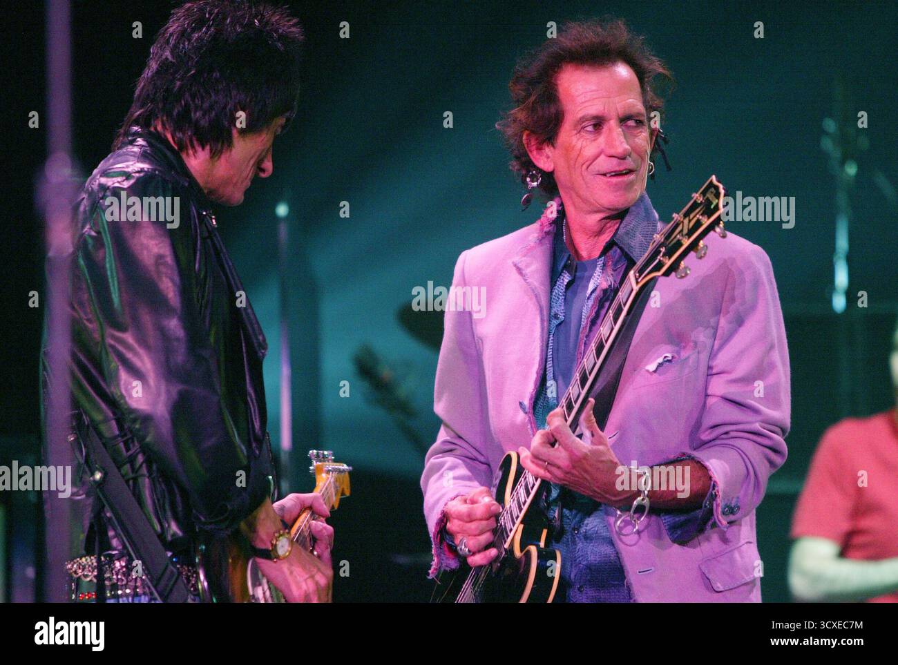 Rolling stones tour 2003 hi-res stock photography and images - Alamy