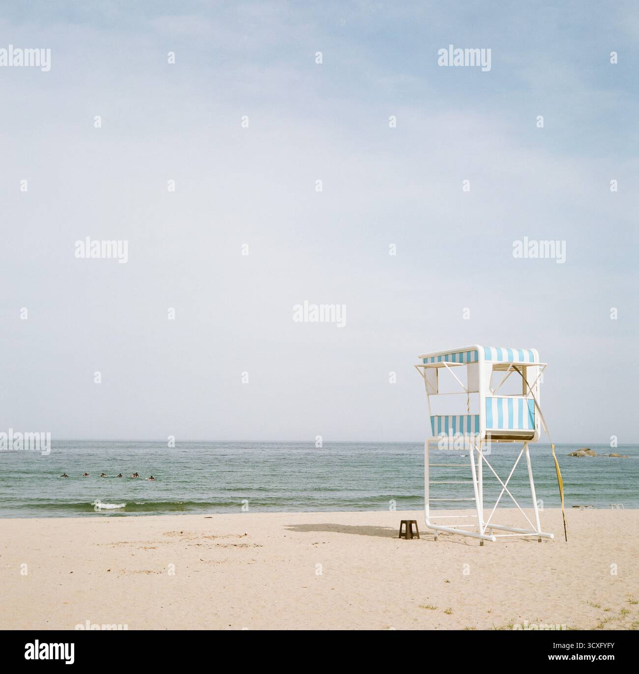 Empty beach scene calm hi-res stock photography and images - Alamy