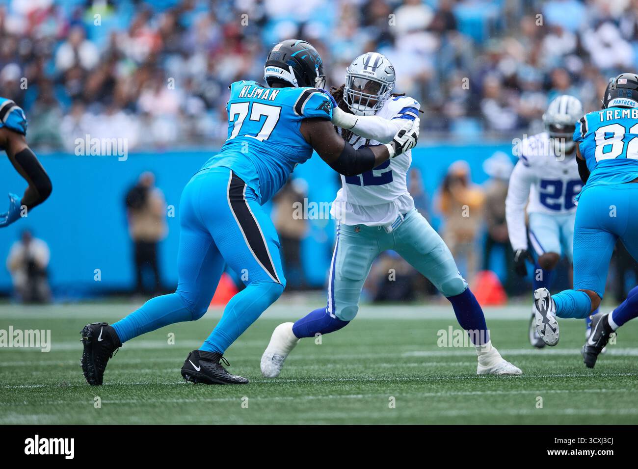 Dallas Cowboys outside linebacker Jadeveon Clowney (42) is blocked by ...