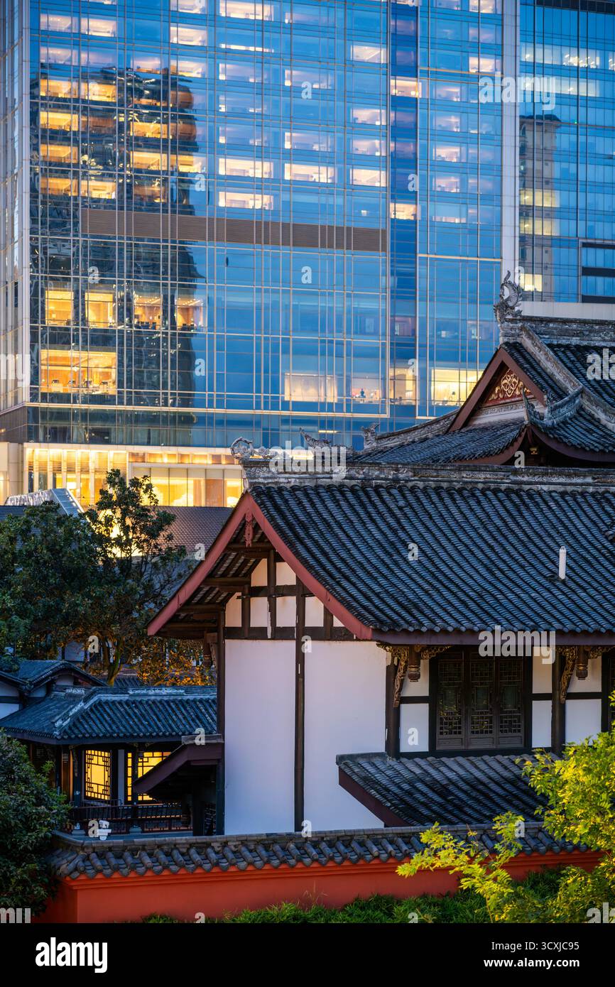 Traditional modern architectural styles hi-res stock photography and ...