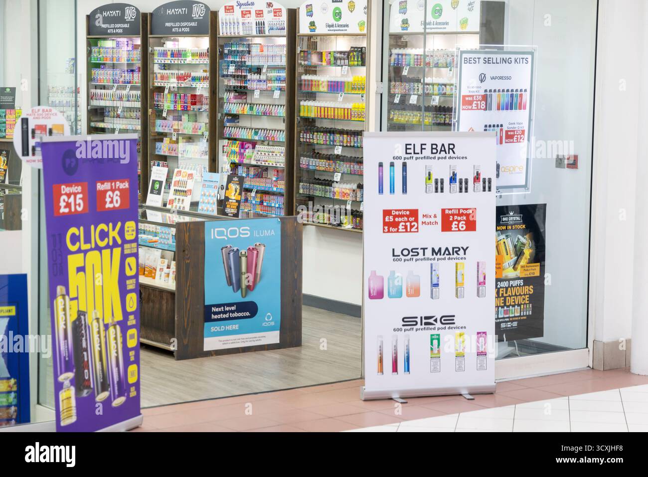 Uk vape shop hi-res stock photography and images