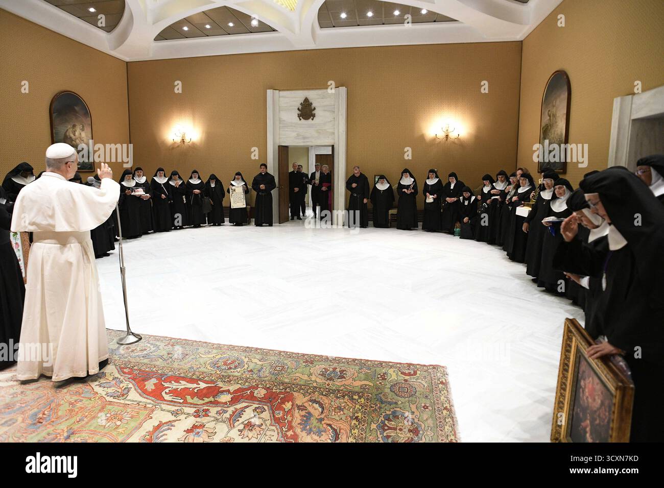 Pope Leo XIV meets with Augustinian Recollect Sisters of the Federation ...