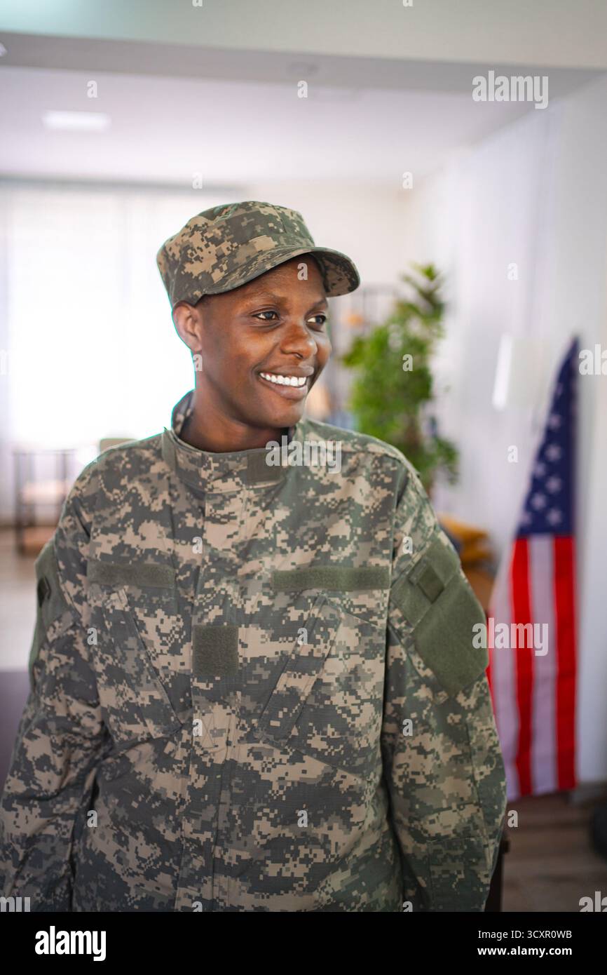 Young soldier in camouflage hi-res stock photography and images - Alamy