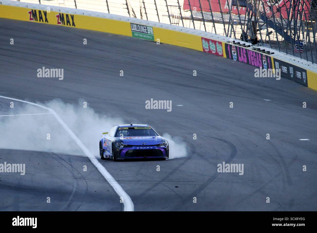 LAS VEGAS, NV - OCTOBER 12: Denny Hamlin (#11 Joe Gibbs Racing ampm ...