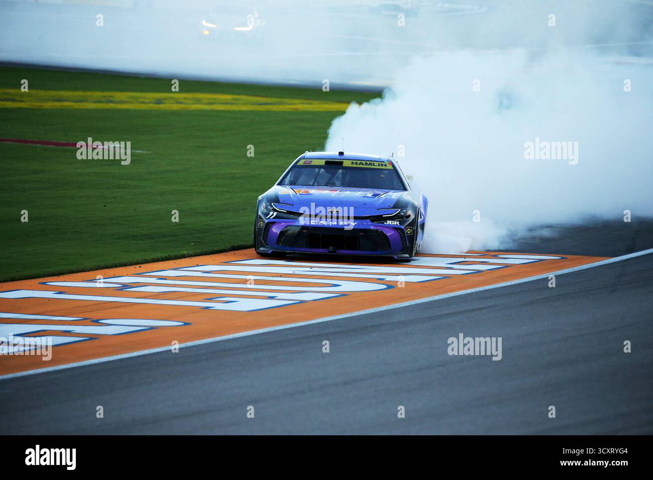 LAS VEGAS, NV - OCTOBER 12: Denny Hamlin (#11 Joe Gibbs Racing ampm ...