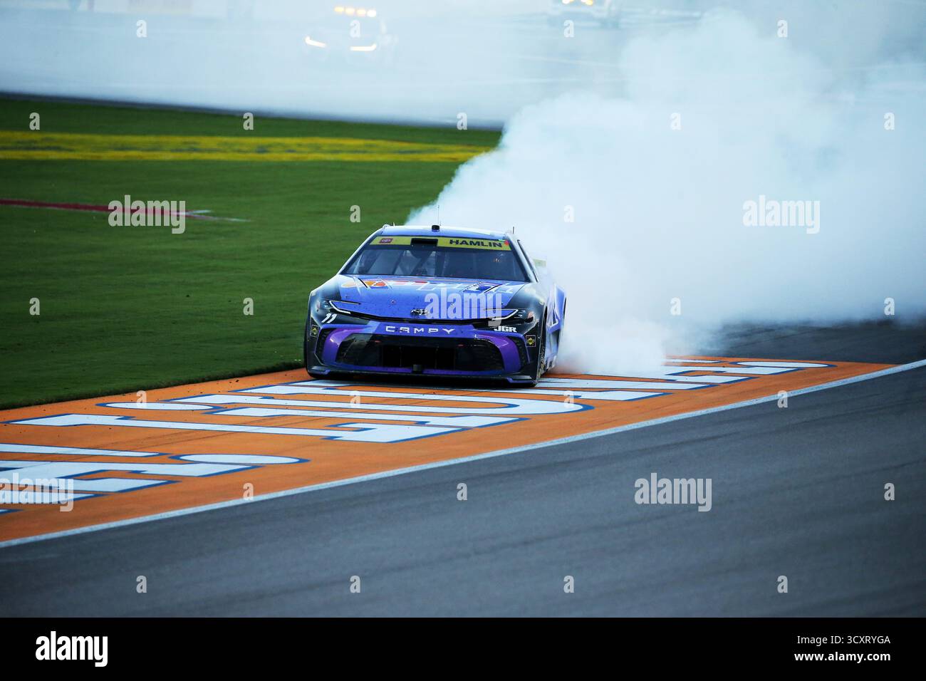 LAS VEGAS, NV - OCTOBER 12: Denny Hamlin (#11 Joe Gibbs Racing ampm ...