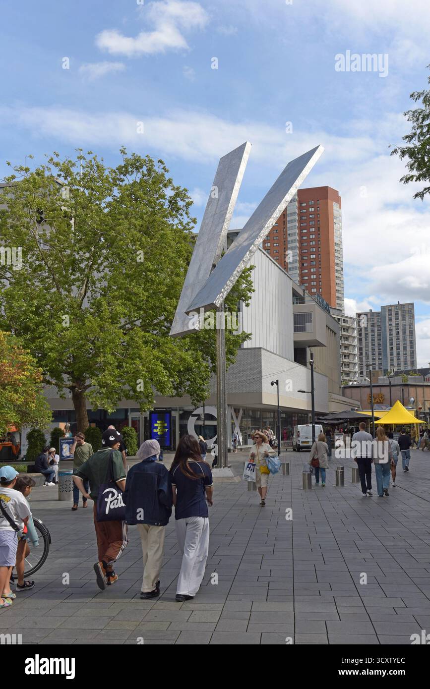 The large kinetic wind sculpture Two Turning Vertical Rectangles by George Rickey, Rotterdam, Netherlands, August 2025 Stock Photo