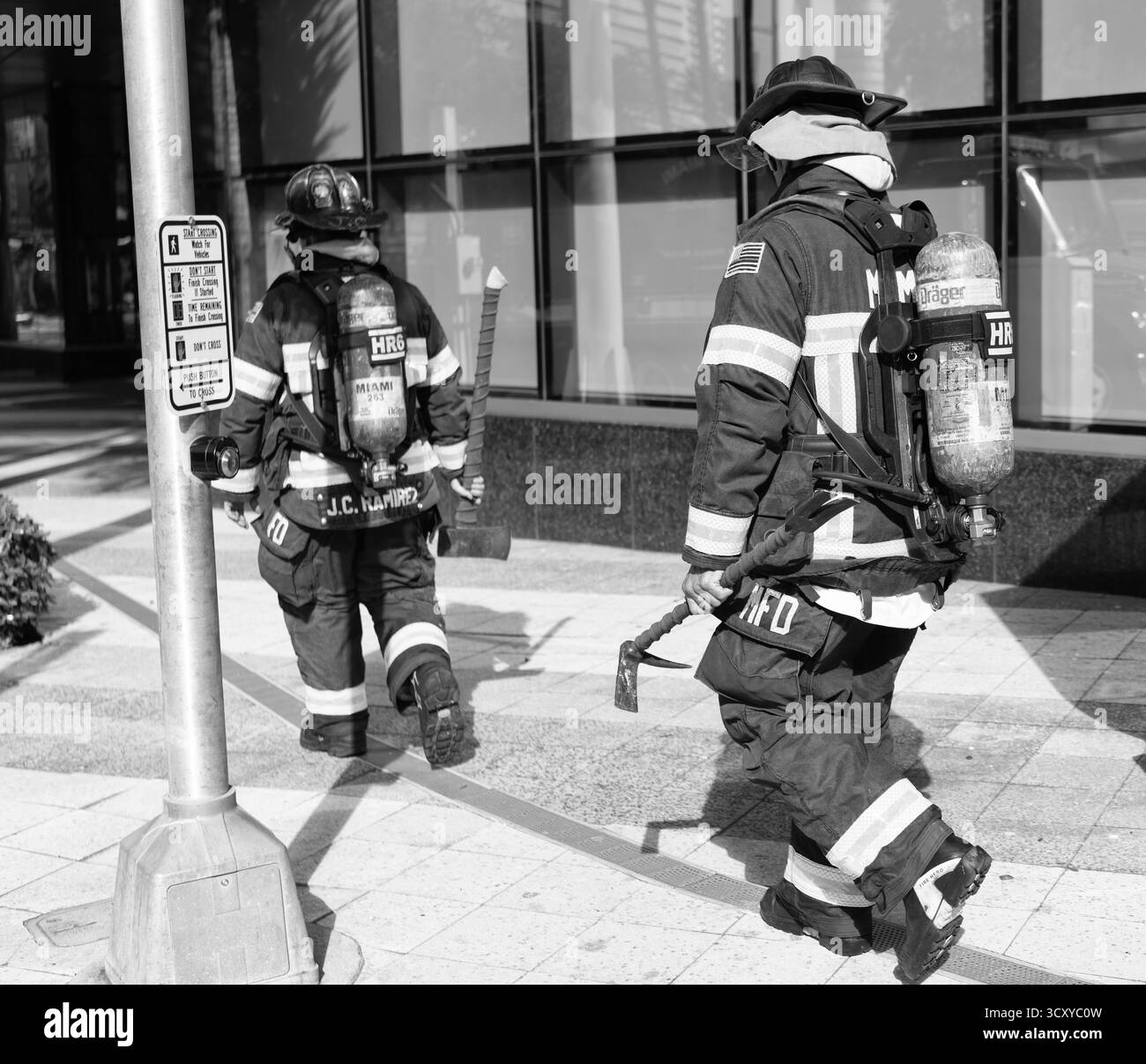 Fdny fire truck on Black and White Stock Photos & Images - Alamy
