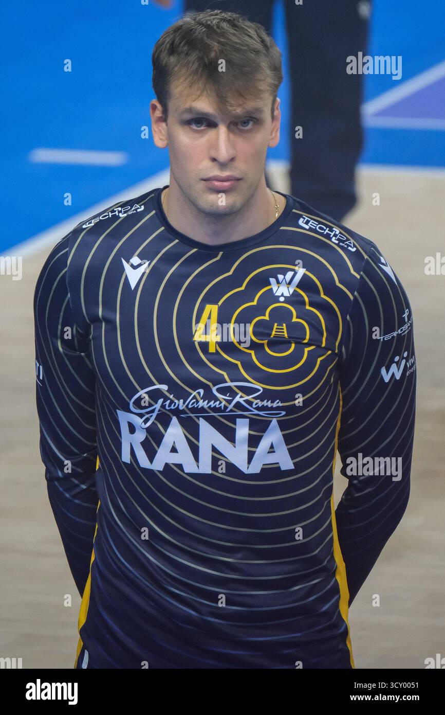 Verona, Italy. 16th Oct, 2025. Fabrizio Gironi of Rana Verona is