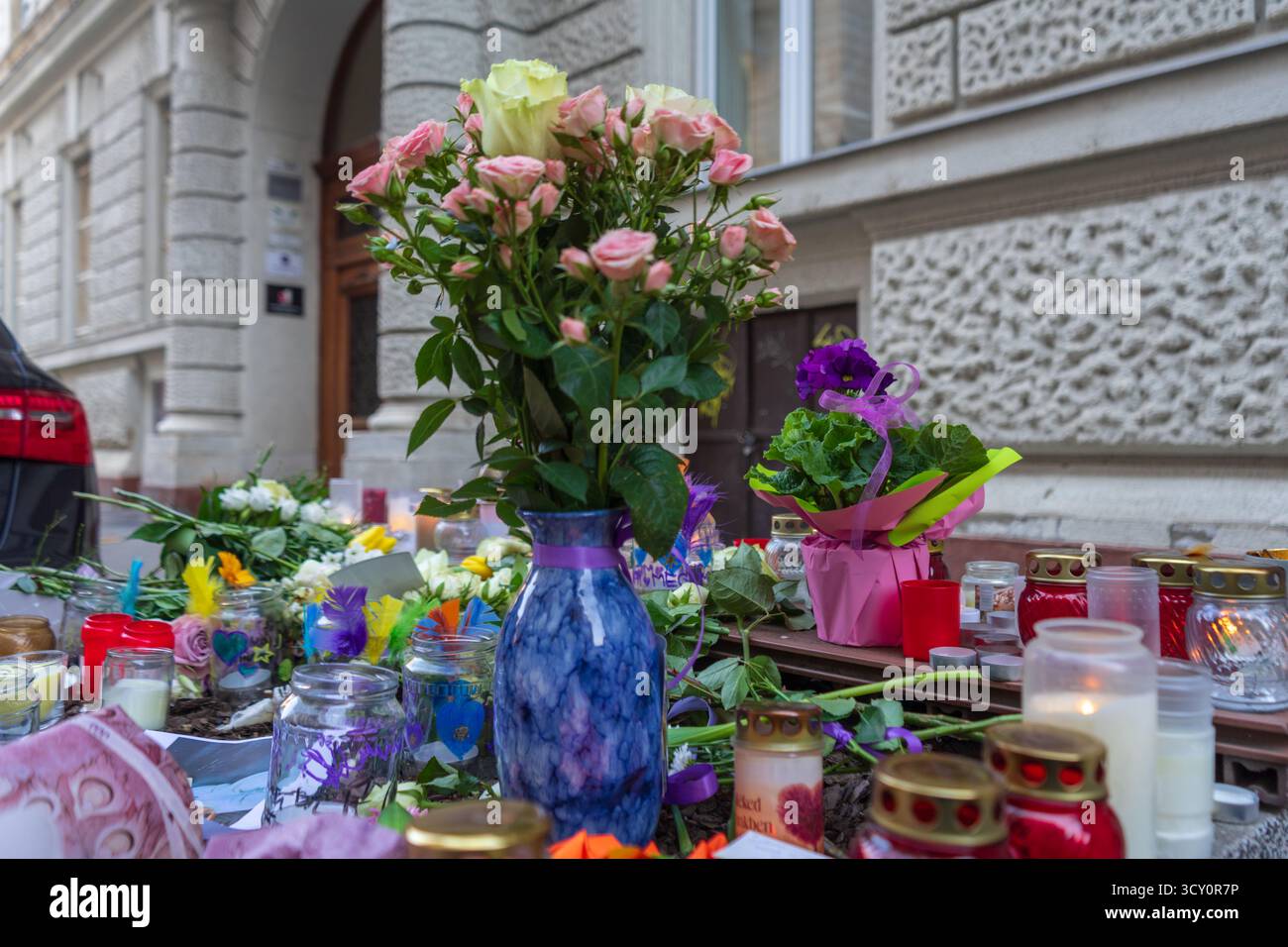 Domestic violence awareness hi-res stock photography and images - Alamy