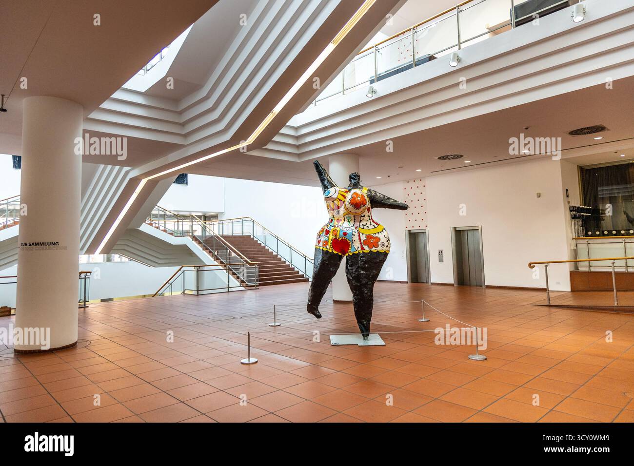 Nana sculpture hi-res stock photography and images - Alamy