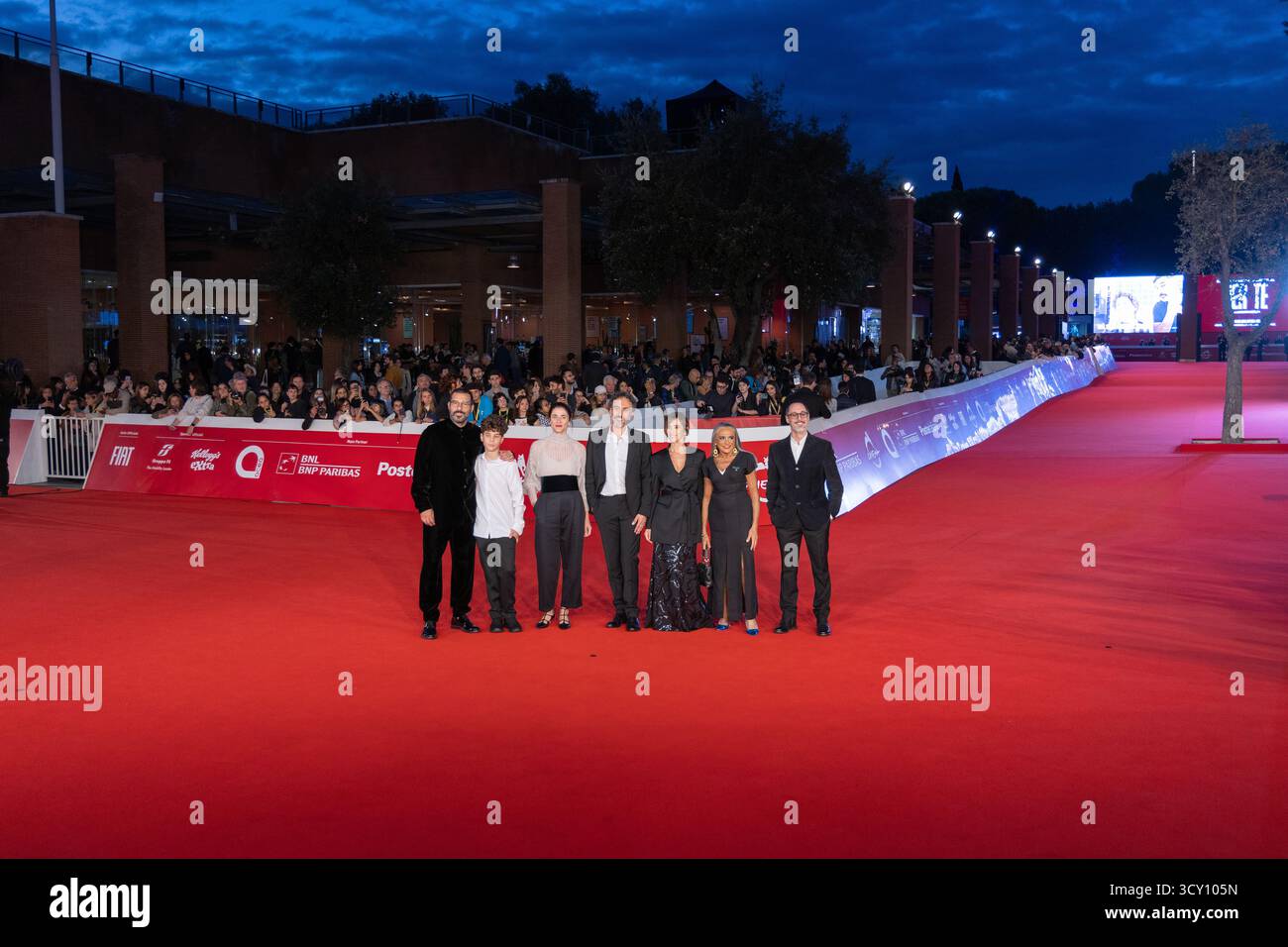 Roma, Italy. 16th Oct, 2025. Cast attends the red carpet for the film ...