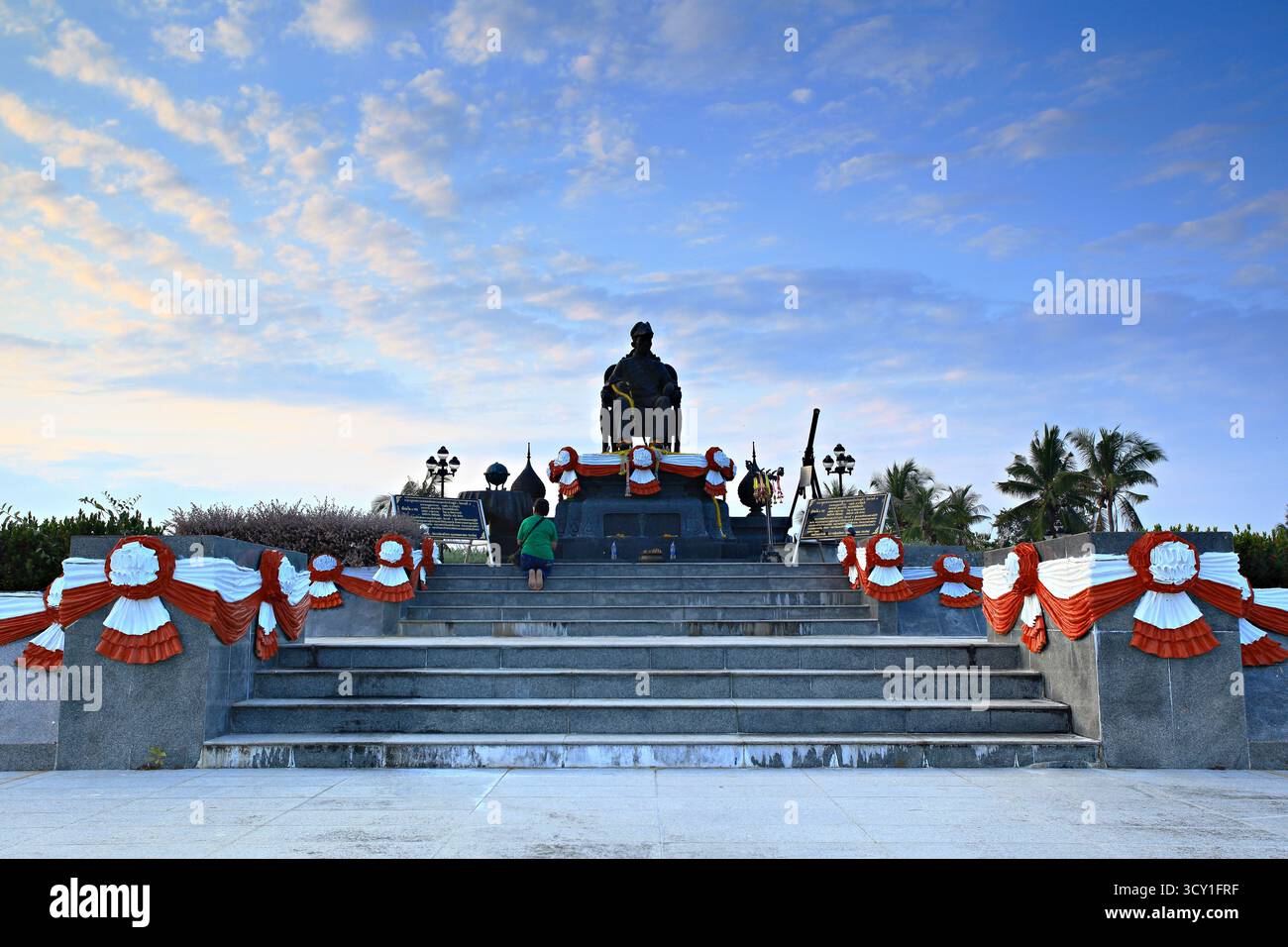 The King Mongkut (Rama IV) the great king’s monument at King Mongkut ...