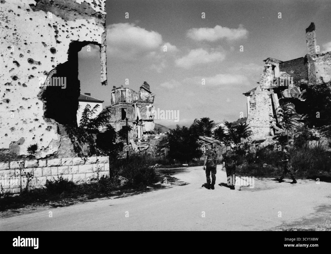 Bundeswehr soldiers 2005 Black and White Stock Photos & Images - Alamy