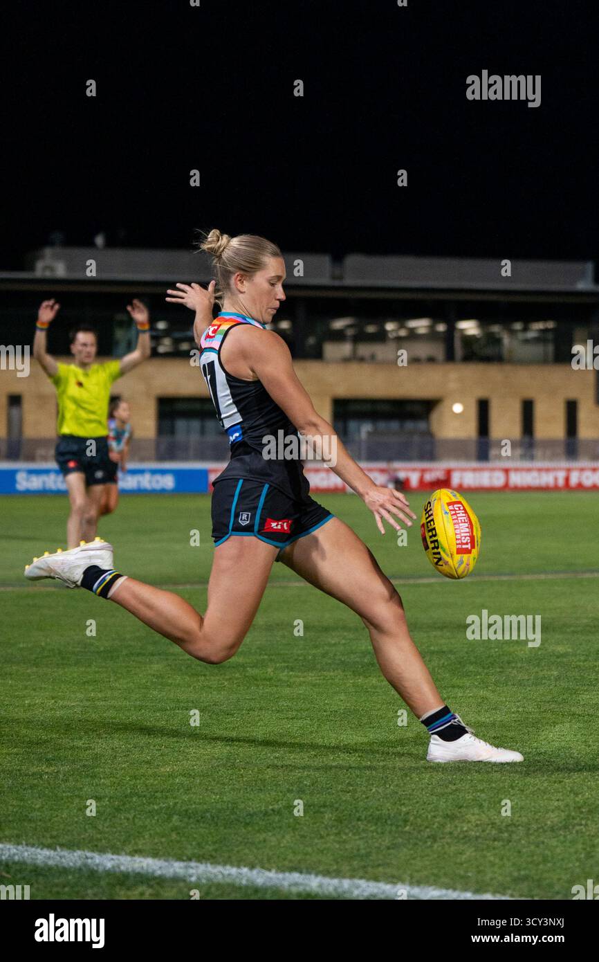 Adelaide, Australia. 17th Oct, 2025. Ella Boag (17 Port Adelaide) kicks ...