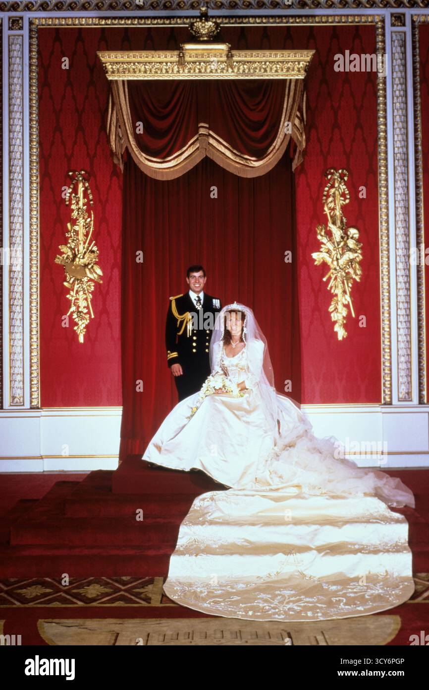 princess fergie wedding dress In Photos: The 1986 Royal Wedding of Prince Andrew and Sarah Ferguson