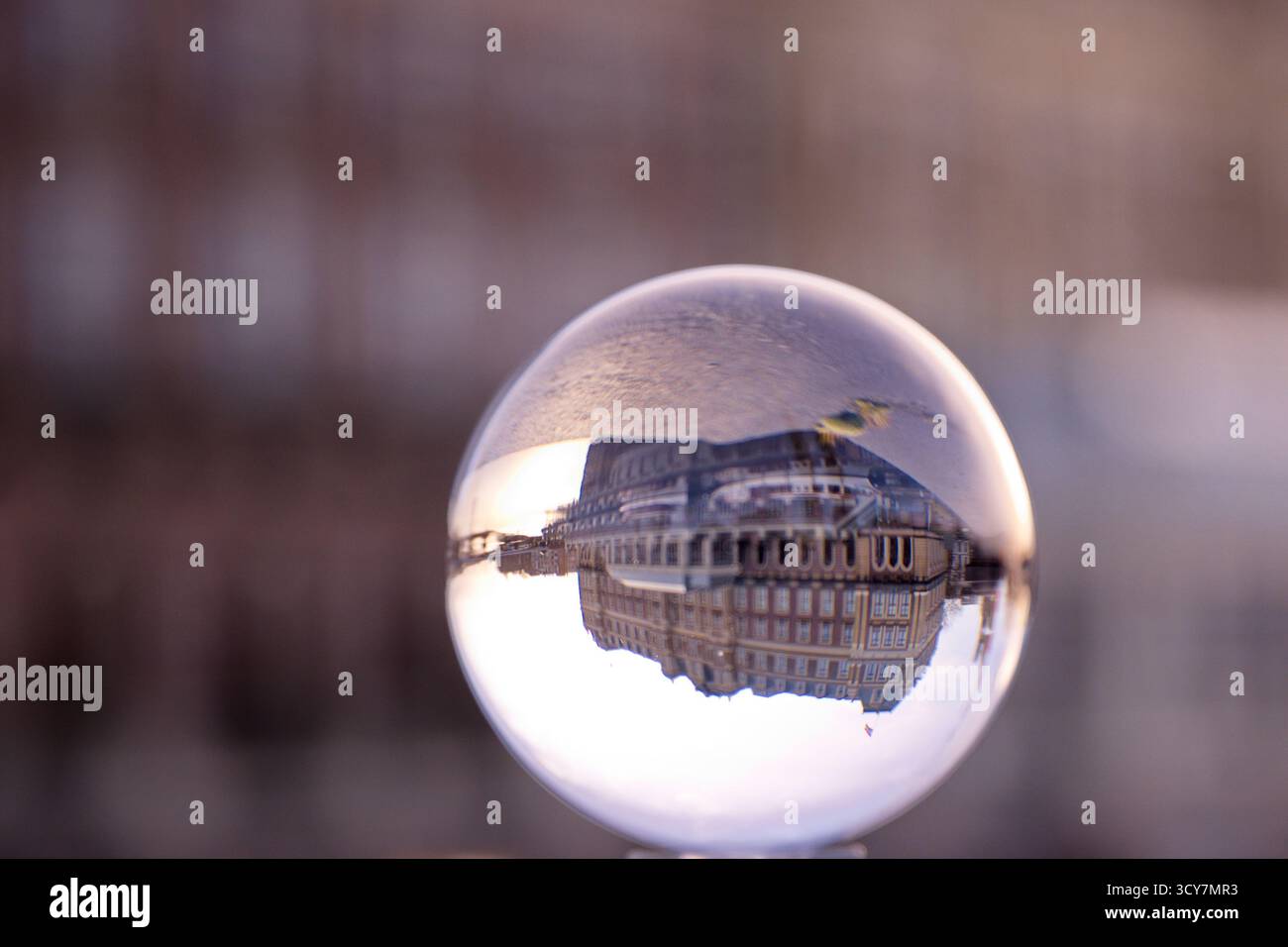 Arched reflection stock hi-res stock photography and images - Alamy