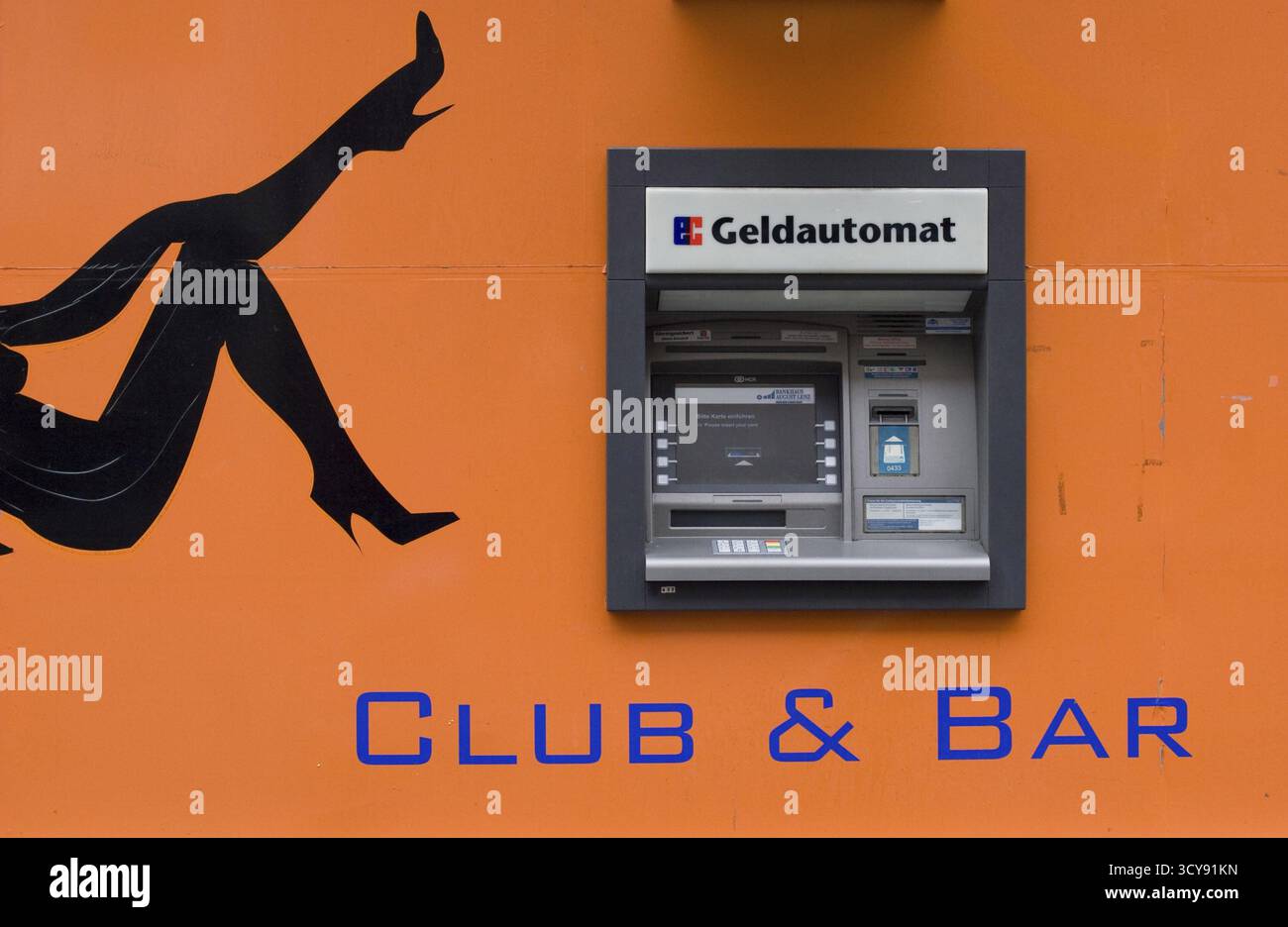 Atm machine in bank hi-res stock photography and images - Page 20 - Alamy