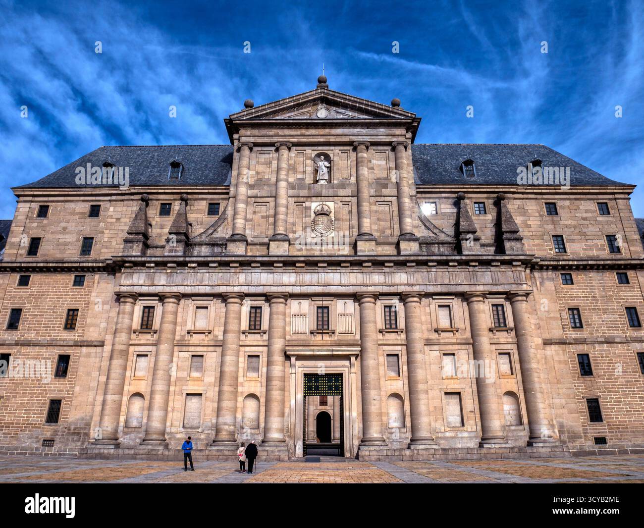 Fachada del monasterio de san lorenzo de el escorial hi-res stock ...