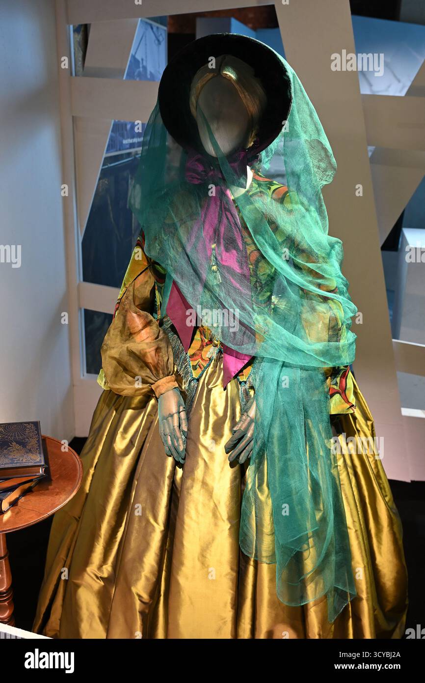 frankenstein green dress Universal Monsters