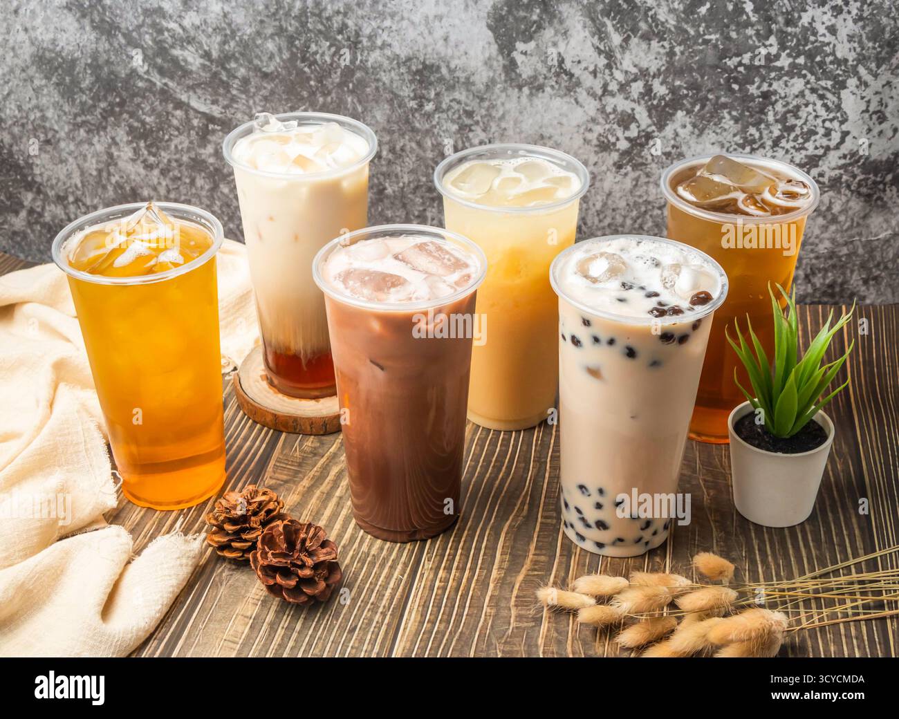 Assorted taiwan iced tea Pearl milk tea, Fresh milk Ovaltine, Alpine ...