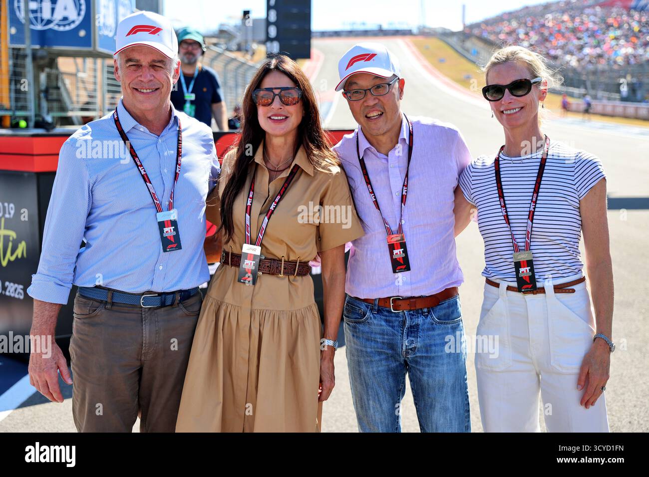 Robert R. Bennett Vice chairman board hi-res stock photography and images - Alamy