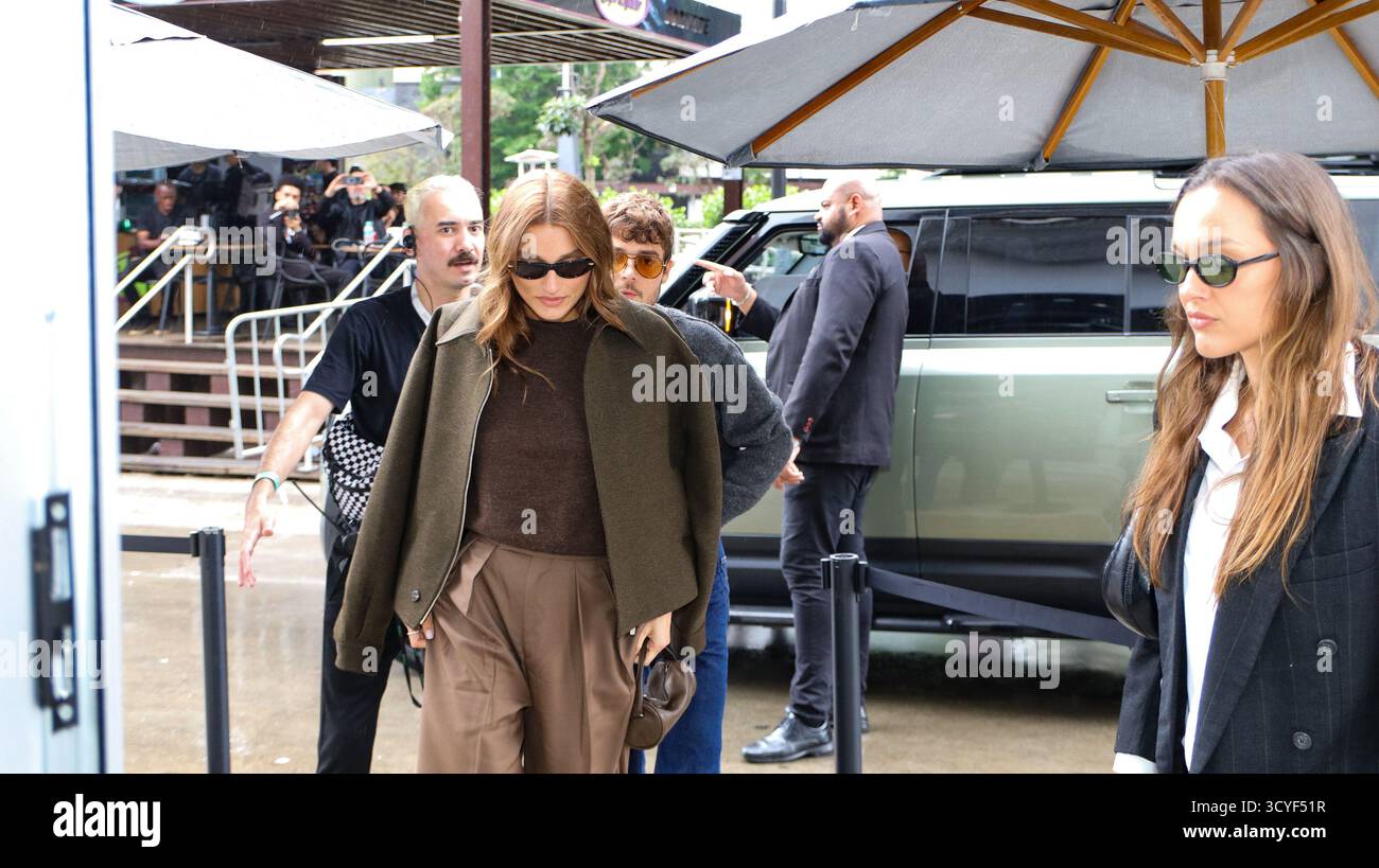 Sao Paulo, Sao Paulo, Brasil. 18th Oct, 2025. Sao Paulo (SP) - 10/18/2025 - Sasha Meneghel during the Alexandre Herchcovitch show at Sao Paulo Fashion Week - SPFW N60, in the rehearsal room of the Municipal Theater in Sao Paulo, this Saturday, October 18, 2025. (Foto: Milene Cardoso/Thenews2/Zumapress) (Credit Image: © Milene Cardoso/TheNEWS2 via ZUMA Press Wire) EDITORIAL USAGE ONLY! Not for Commercial USAGE! Stock Photo
