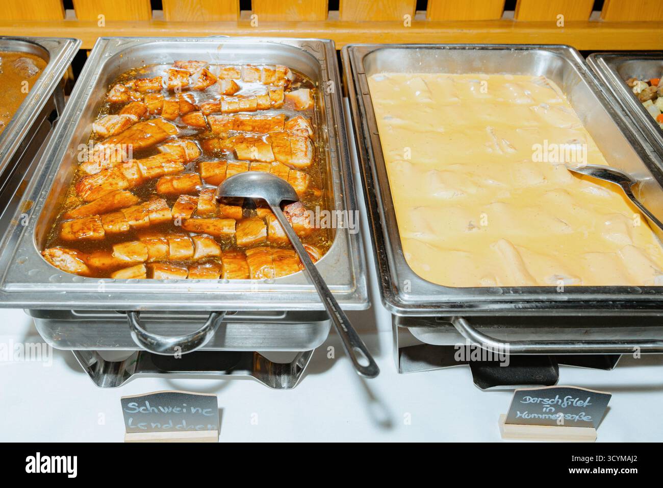 Cod Buffet Steam tray display hi-res stock photography and images - Alamy