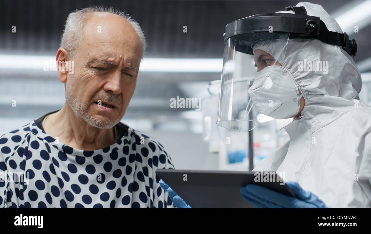 Researcher in secured lab hi-res stock photography and images - Alamy