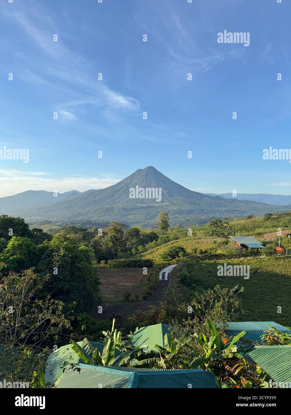 Iconic conical arenal volcano hi-res stock photography and images - Alamy