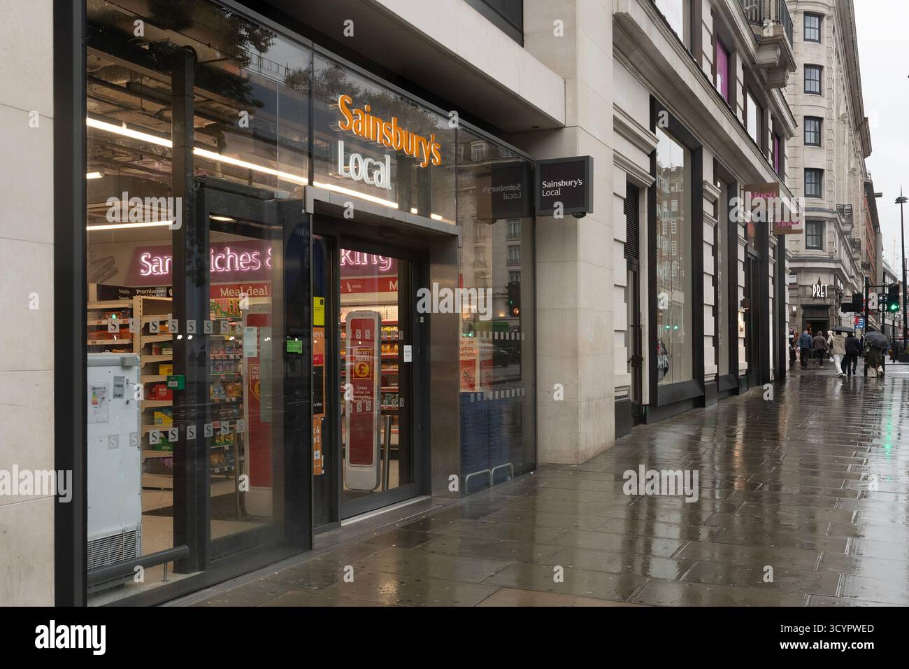 Sainsbury's oxford street hi-res stock photography and images