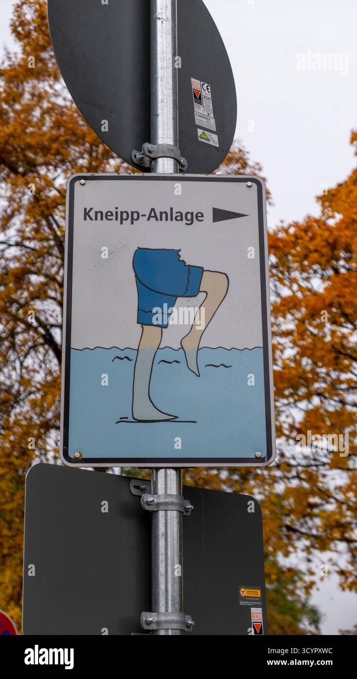Badehalbinsel Absberg , Touristische Informationstafel Kneipp-Anlage 15.10.25 *** Bathing peninsula Absberg , Tourist information board Kneipp facility 15 10 25 Stock Photo