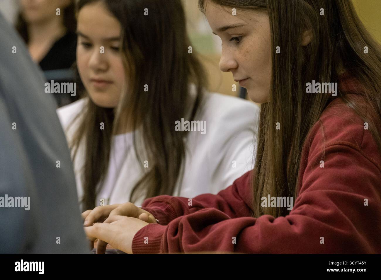 25.06.2025, Germany, Bremen, Bremen - Bremen is the first federal state to introduce the AI chatbot TELLI in schools, press conference at Habenhausen Stock Photo