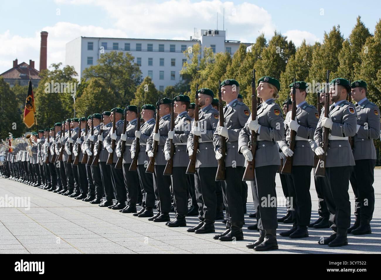 02.10.2025, Germany, Berlin, Berlin - Soldiers from the Guard Battalion stand in formation on the parade ground of the Federal Ministry of Defence for Stock Photo