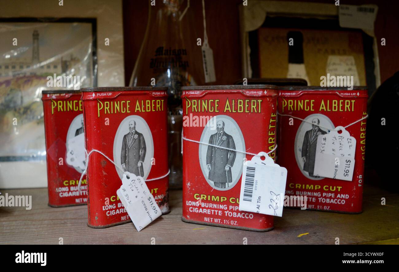 prince albert tobacco for sale Prince albert tobacco hi-res stock photography and images